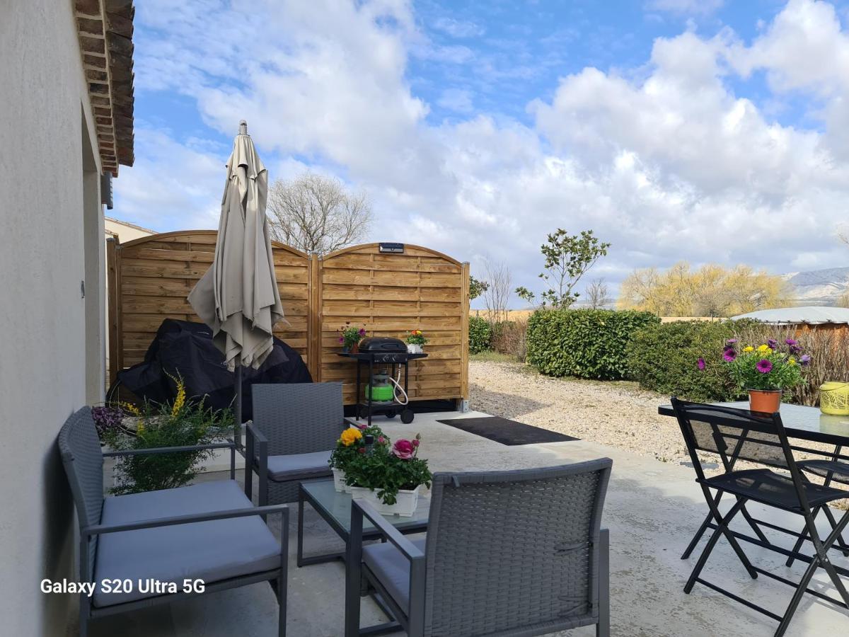 Mas Gabelys Superbe Vue Sainte Victoire Jardin Terrasse Et Piscine Apartman Trets Kültér fotó