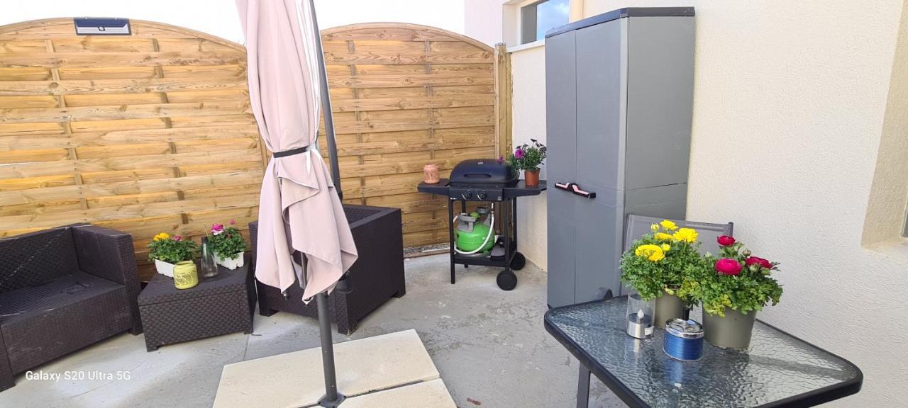 Mas Gabelys Superbe Vue Sainte Victoire Jardin Terrasse Et Piscine Apartman Trets Kültér fotó