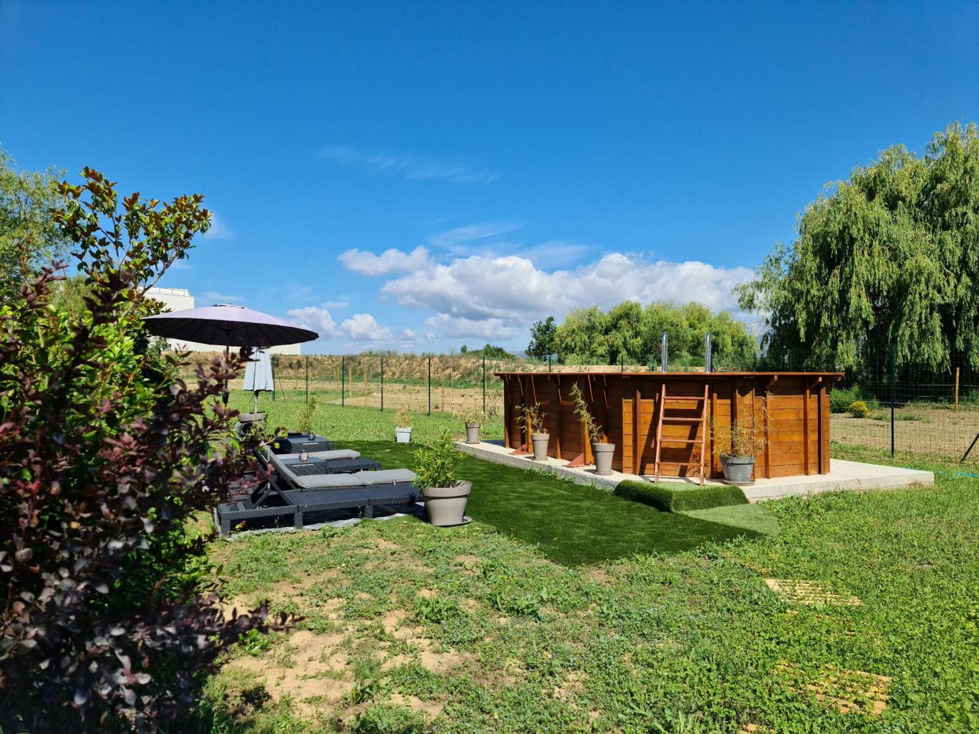 Mas Gabelys Superbe Vue Sainte Victoire Jardin Terrasse Et Piscine Apartman Trets Kültér fotó